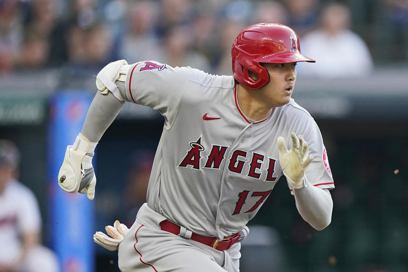 1回、二ゴロに倒れた大谷（AP）