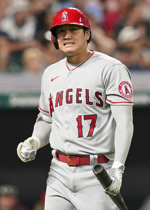 5回、三振に倒れた大谷（AP）