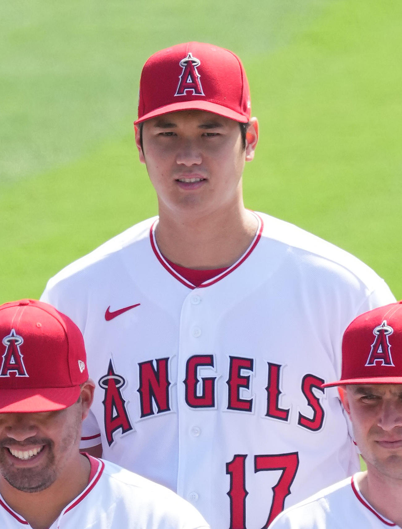 エンゼルス対ヤンキース　試合前、チーム写真に納まるエンゼルス大谷(撮影・菅敏）