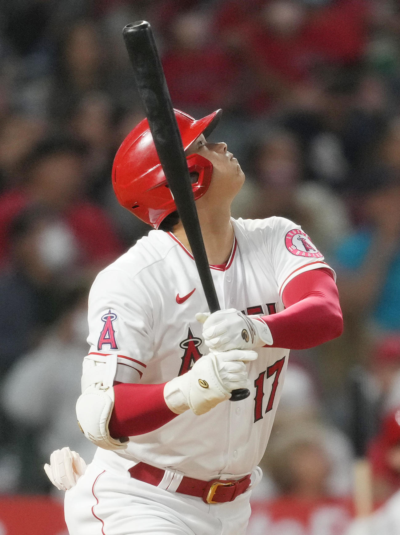 エンゼルス対アスレチックス　5回裏エンゼルス無死、左飛に倒れるエンゼルス大谷（撮影・菅敏）