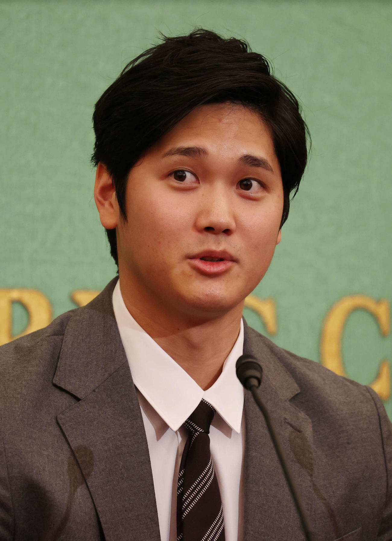 日本記者クラブでの会見に臨んだエンゼルス大谷（撮影・河野匠）