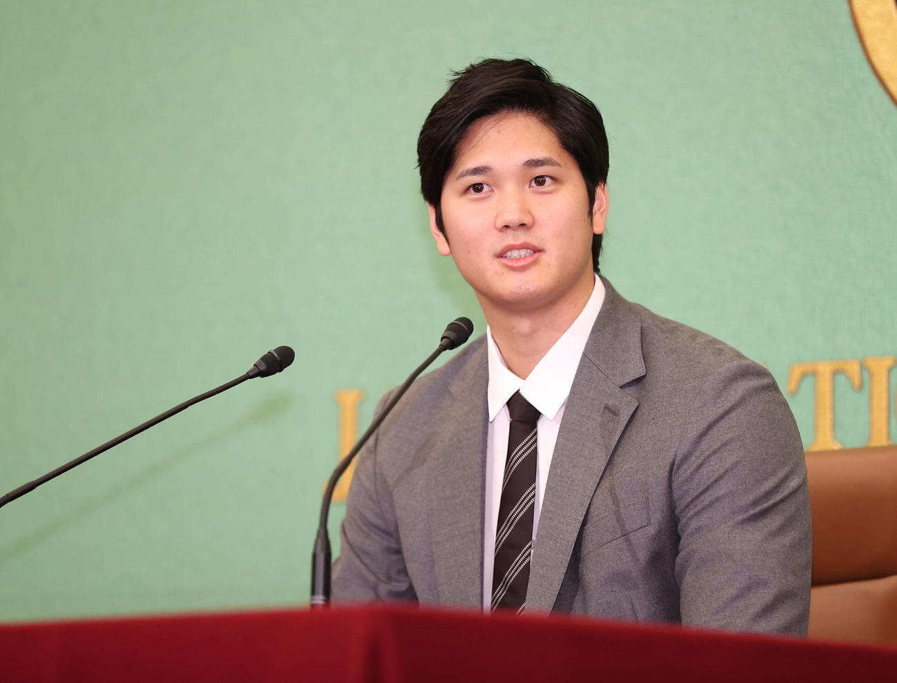日本記者クラブでの会見に臨んだエンゼルス大谷（撮影・河野匠）