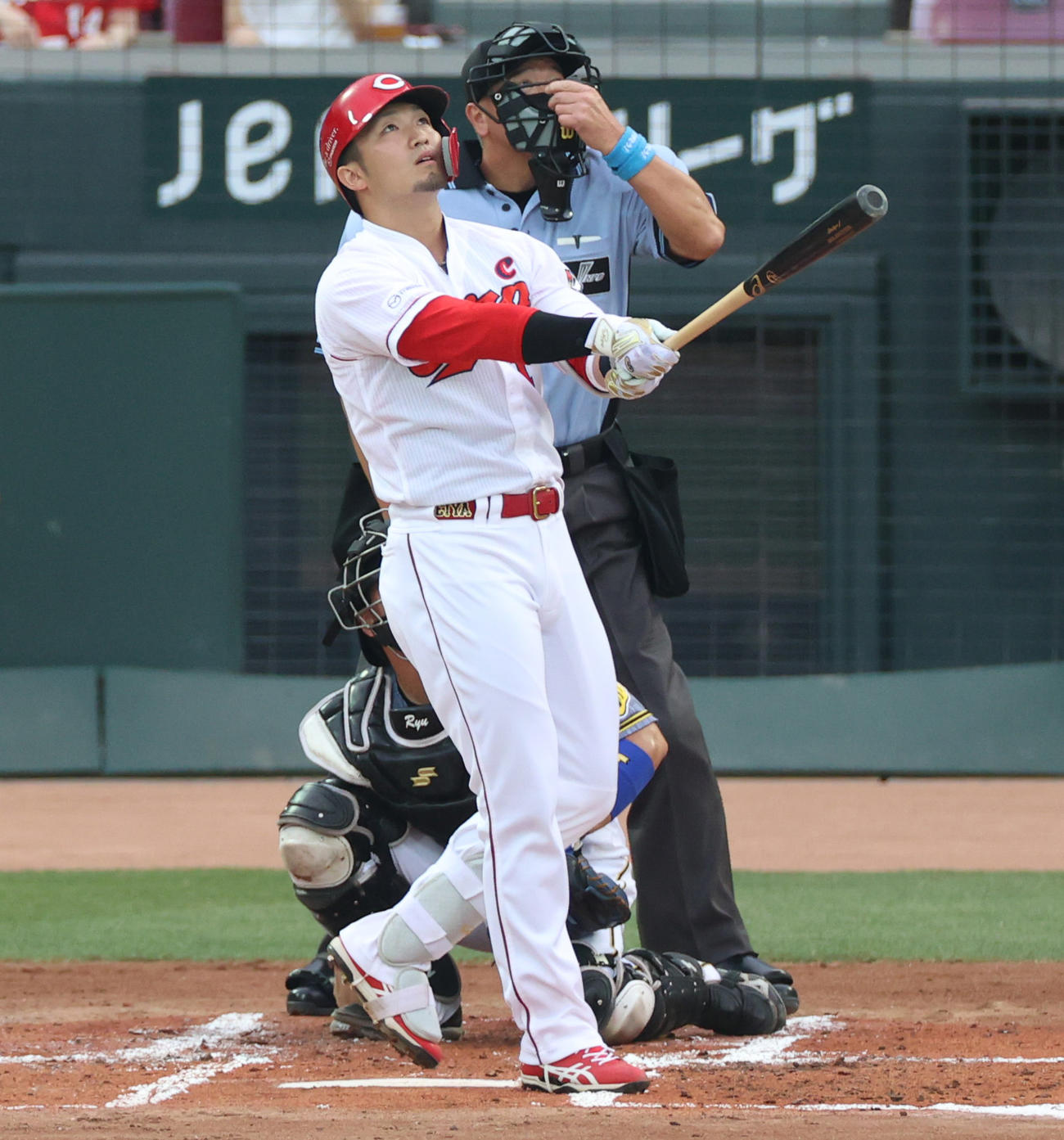 本塁打を放つ鈴木誠也（21年7月2日撮影）