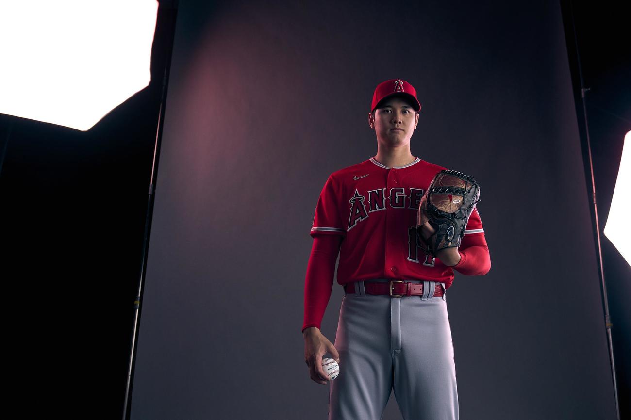 撮影に臨む大谷翔平。クレジットは当該テキスト文末（※印）に