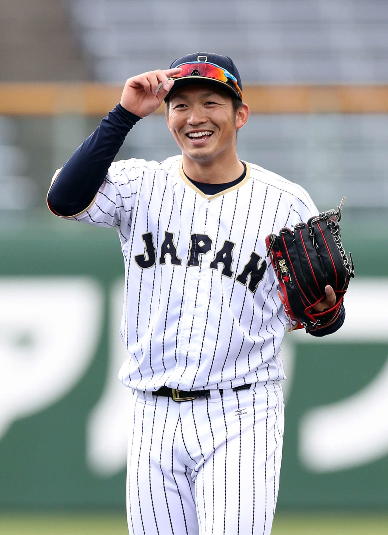 侍ジャパン強化合宿で笑顔を見せる鈴木誠也（2017年2月23日撮影）