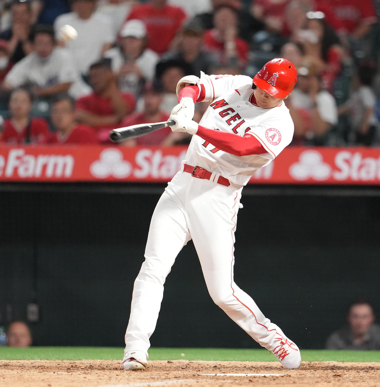 エンゼルス対アストロズ　8回裏エンゼルス2死三塁、右飛に倒れる大谷（撮影・鈴木みどり）