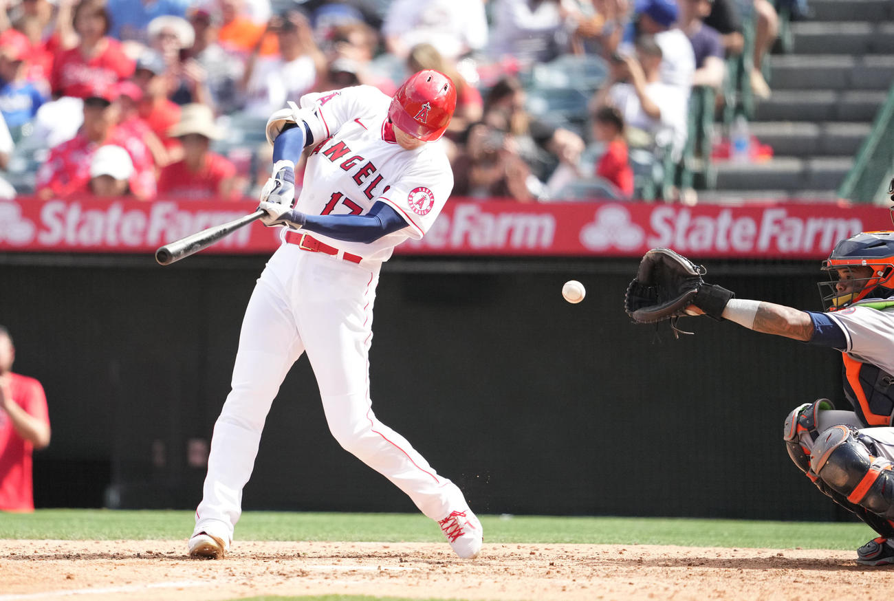 エンゼルス対アストロズ　6回裏エンゼルス無死、空振り三振に倒れる大谷（撮影・鈴木みどり）