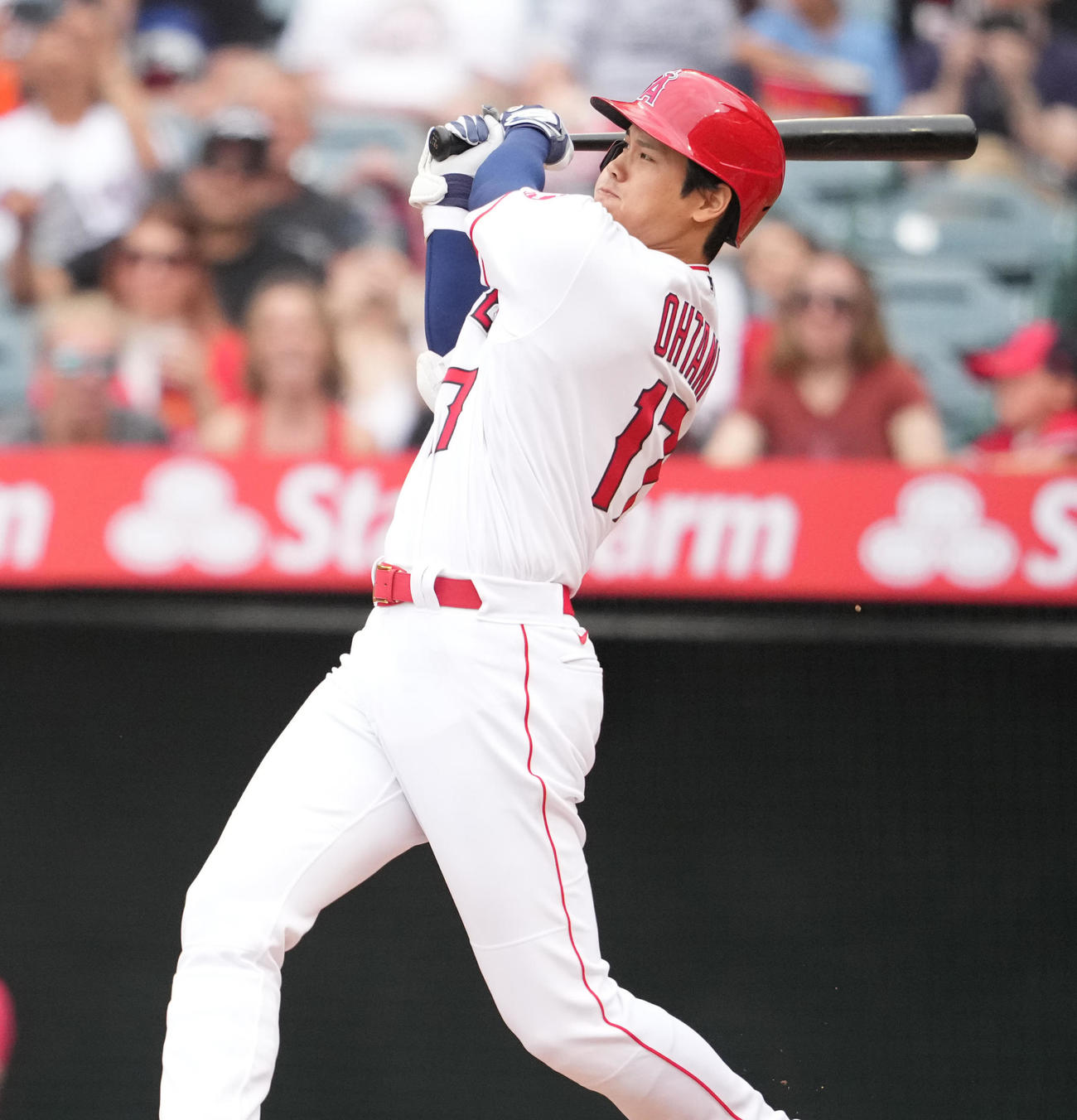 エンゼルス対アストロズ　3回裏エンゼルス1死一塁、二塁打を放つ大谷（撮影・鈴木みどり）