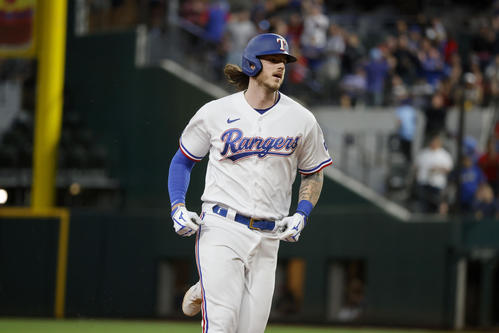 2回、大谷から満塁弾を放ったレンジャーズのハイム(AP)