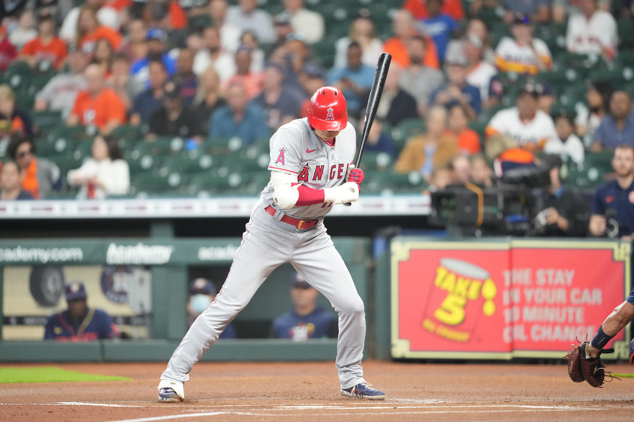 アストロズ対エンゼルス　１回表エンゼルス無死、四球を選ぶ大谷翔平（撮影・鈴木みどり）