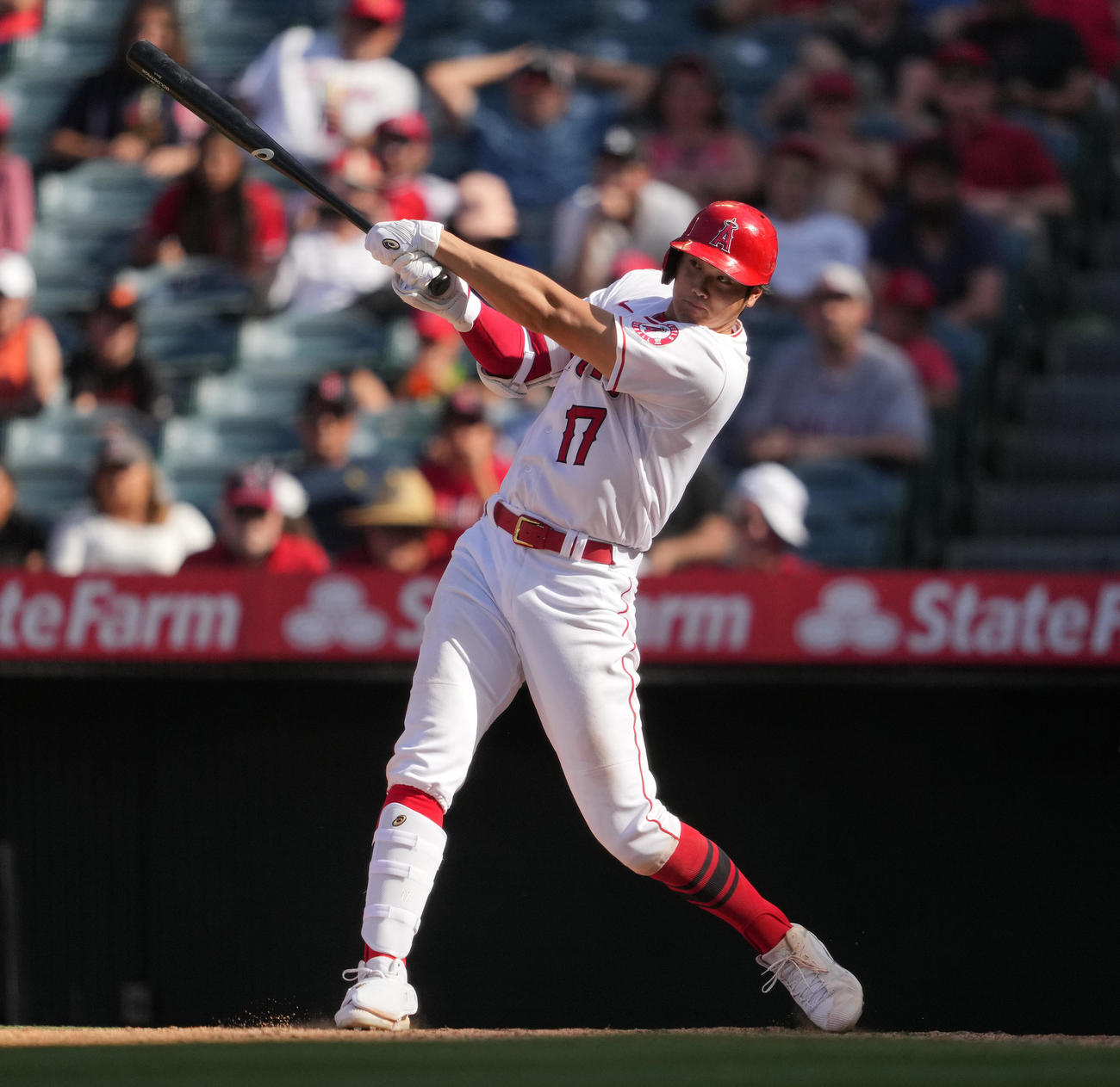 エンゼルス対オリオールズ　8回裏エンゼルス2死、中前打を放つ大谷（撮影・鈴木みどり）