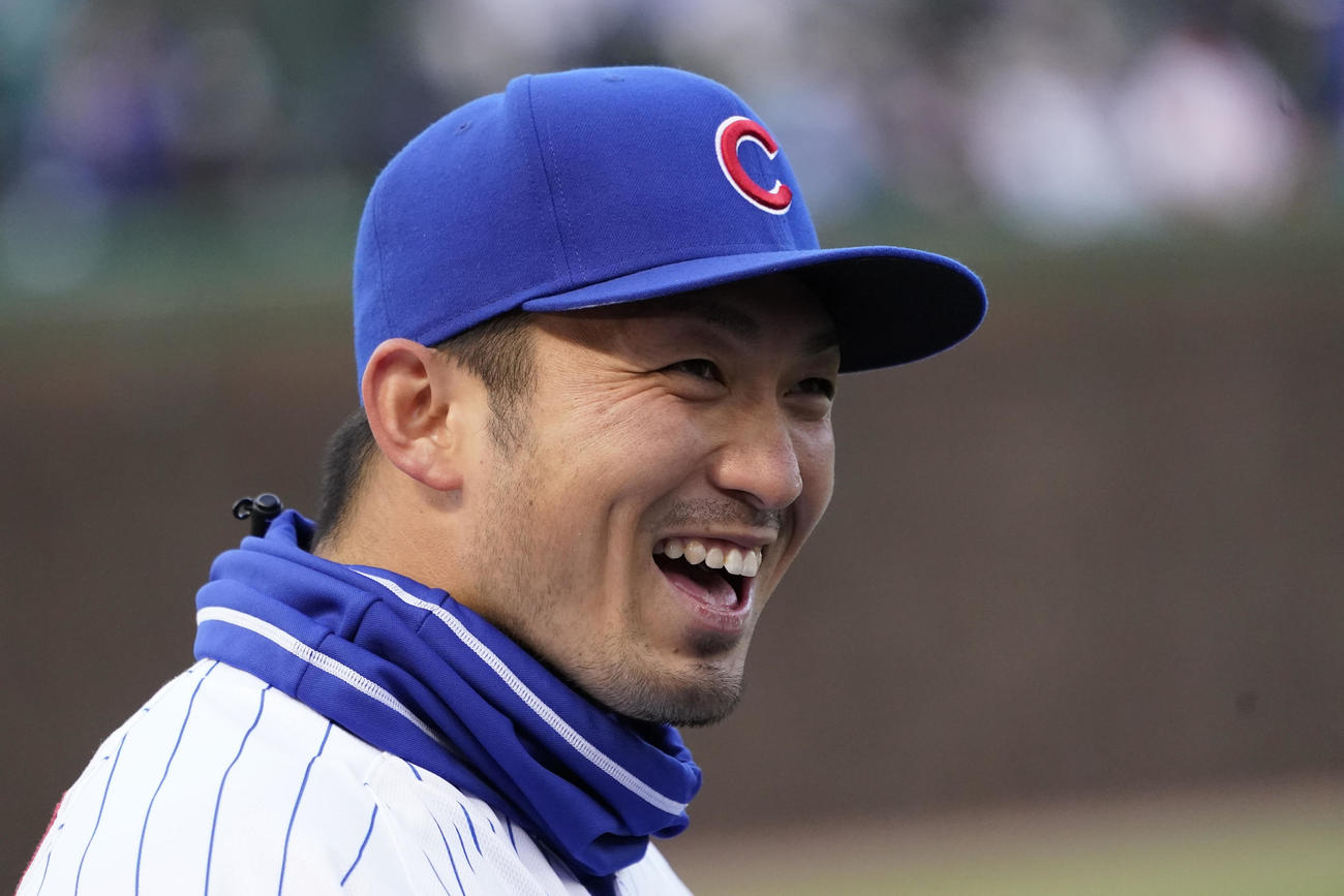 レイズ戦前に笑顔を見せるカブス鈴木誠也（AP）