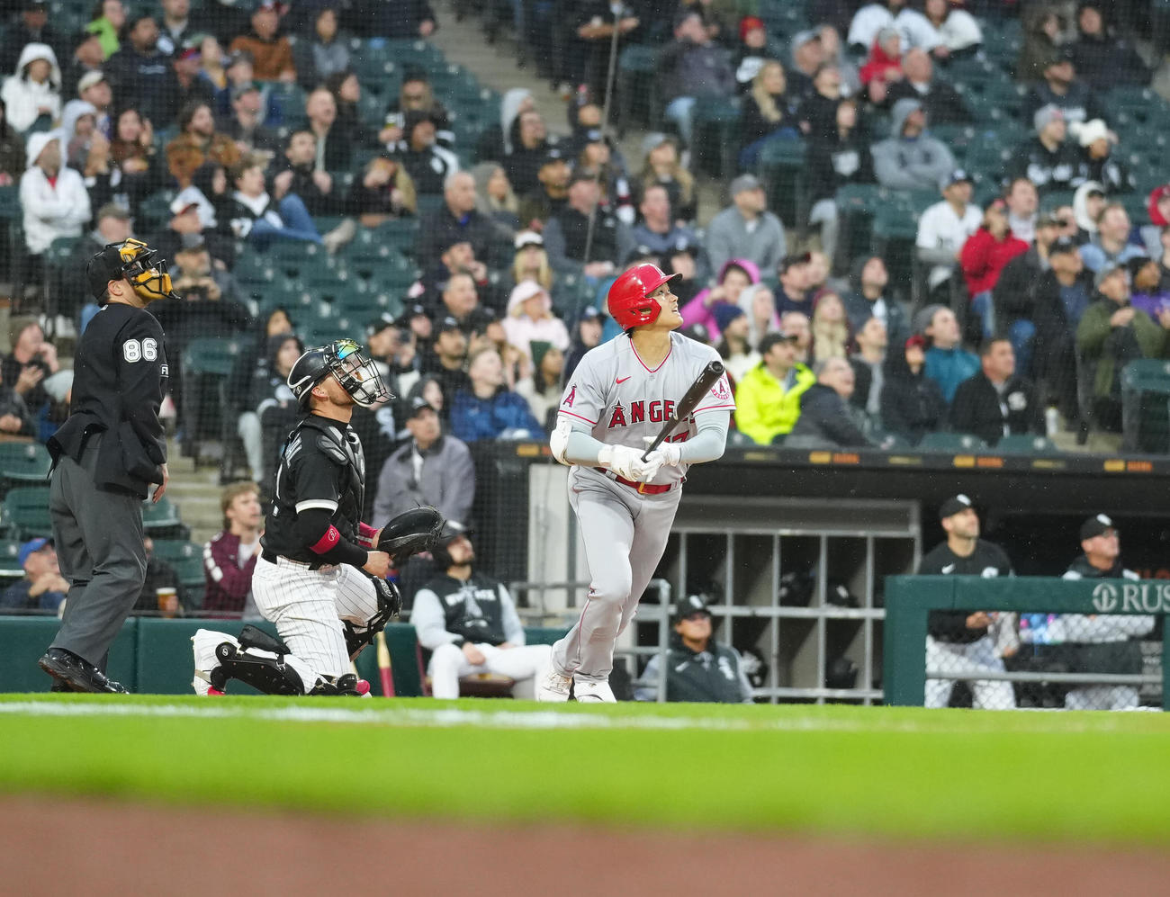 ホワイトソックス対エンゼルス　4回表エンゼルス無死、中飛に倒れる大谷（撮影・江口和貴）