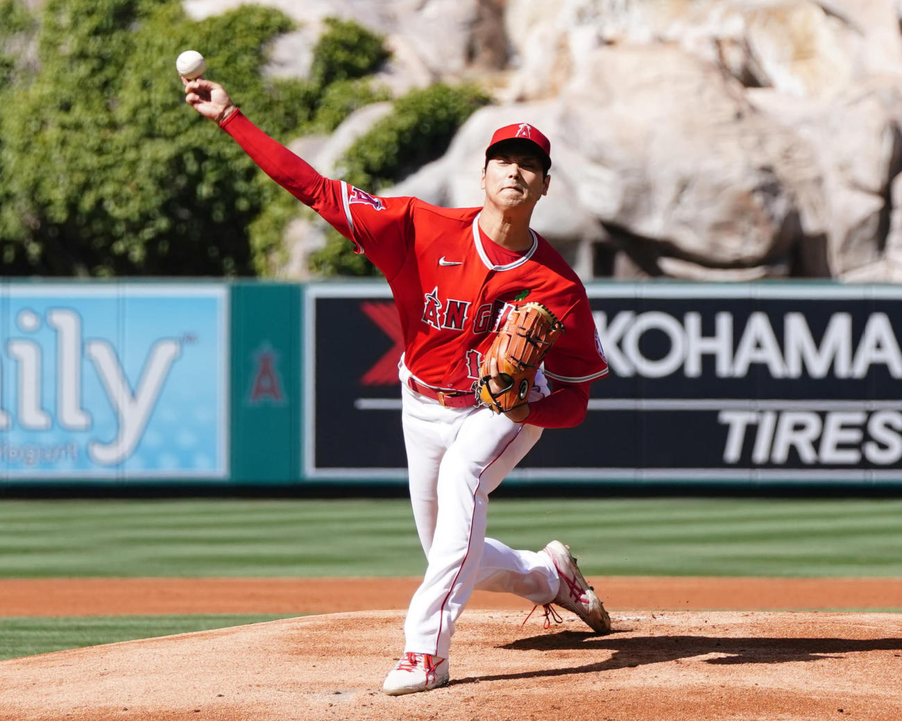 エンゼルス対レイズ　直球を投じるエンゼルス先発の大谷（撮影・江口和貴）