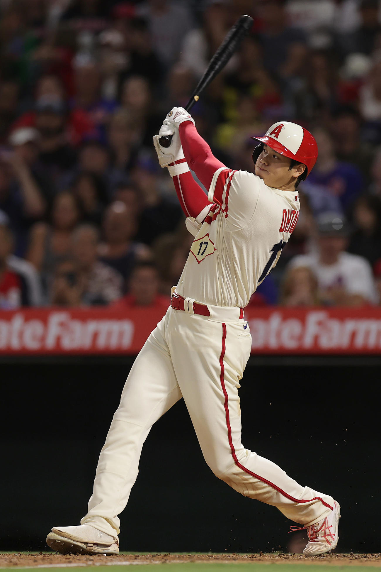 エンゼルス対メッツ　5回裏エンゼルス1死二塁、右中間へ2点本塁打を放つ大谷（撮影・前田充）