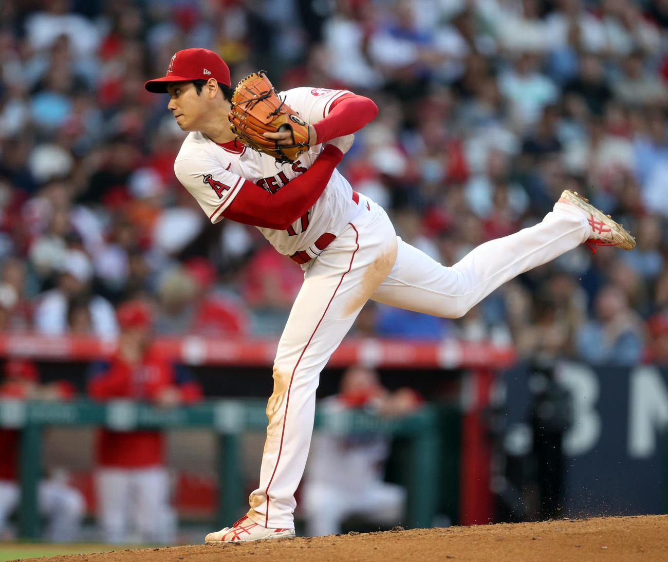 エンゼルス対アストロズ　3回表、力投するエンゼルス先発の大谷（撮影・狩俣裕三）