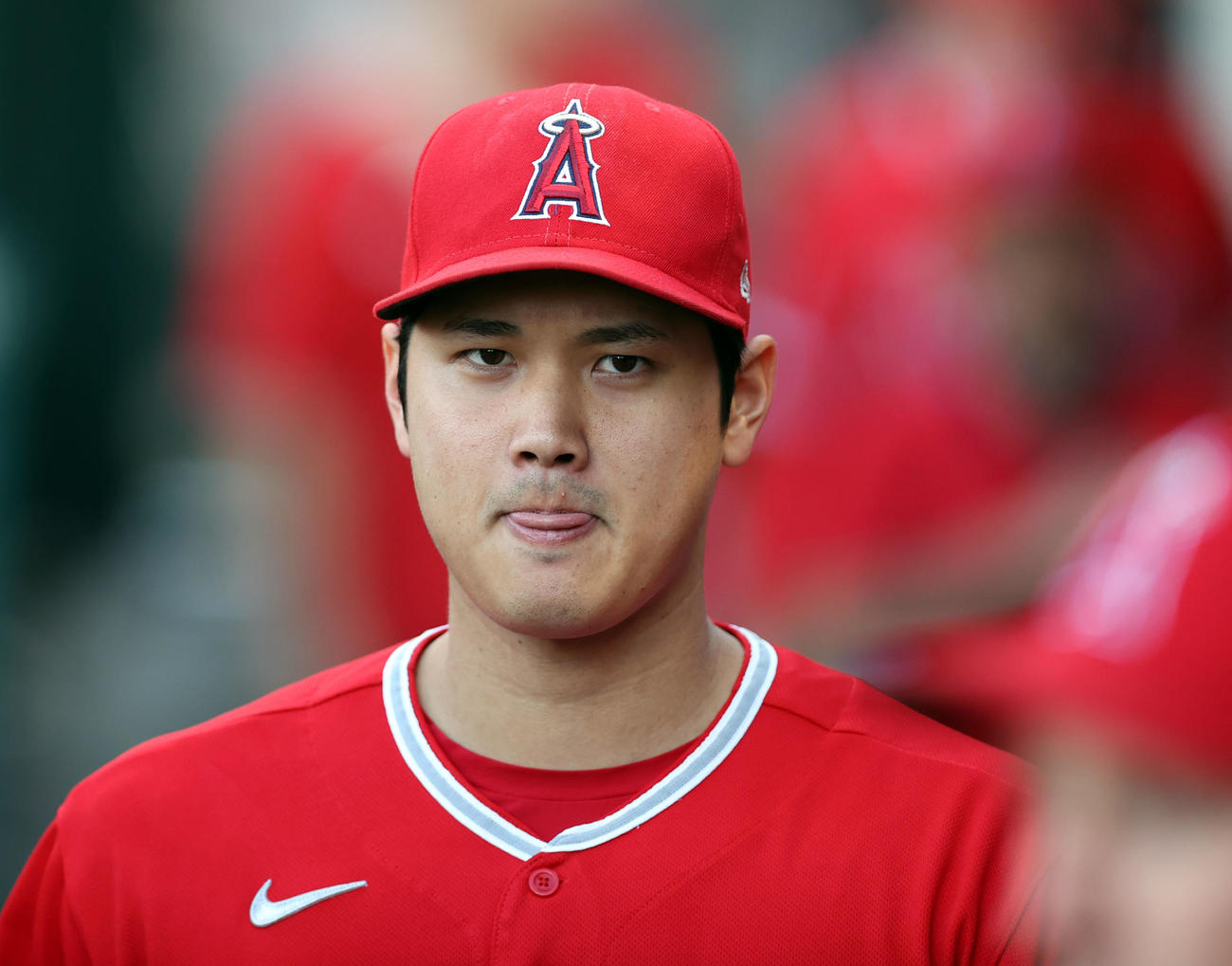 エンゼルス対レンジャーズ　試合前に集中する大谷（撮影・狩俣裕三）