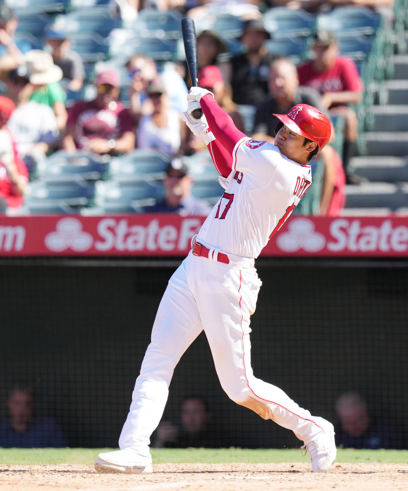 エンゼルス対マリナーズ　7回裏エンゼルス無死一塁、右翼線に適時三塁打を放つ大谷（撮影・菅敏）