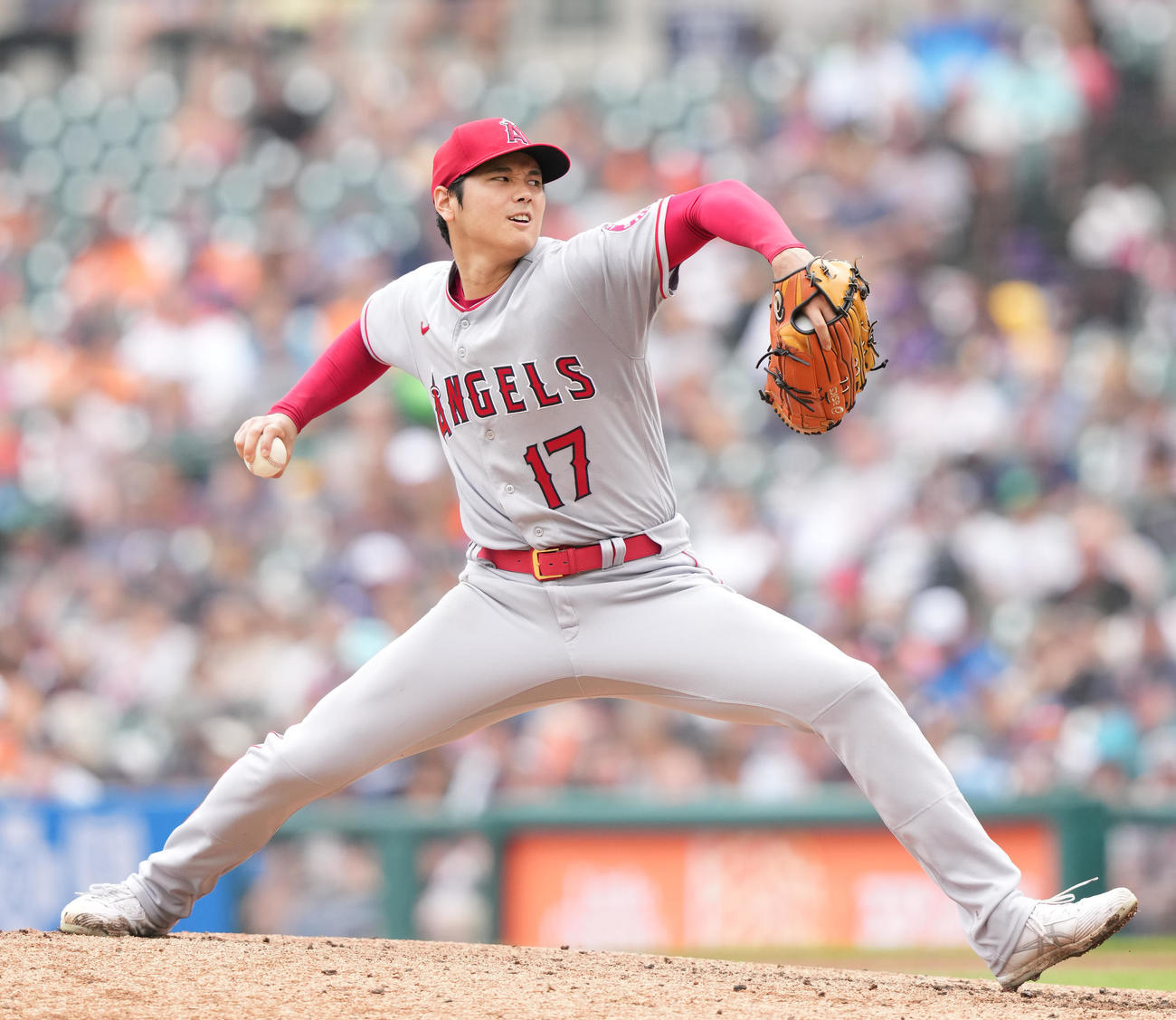 タイガース戦に先発し、4回を投げ5安打3失点のエンゼルス大谷（撮影・菅敏）