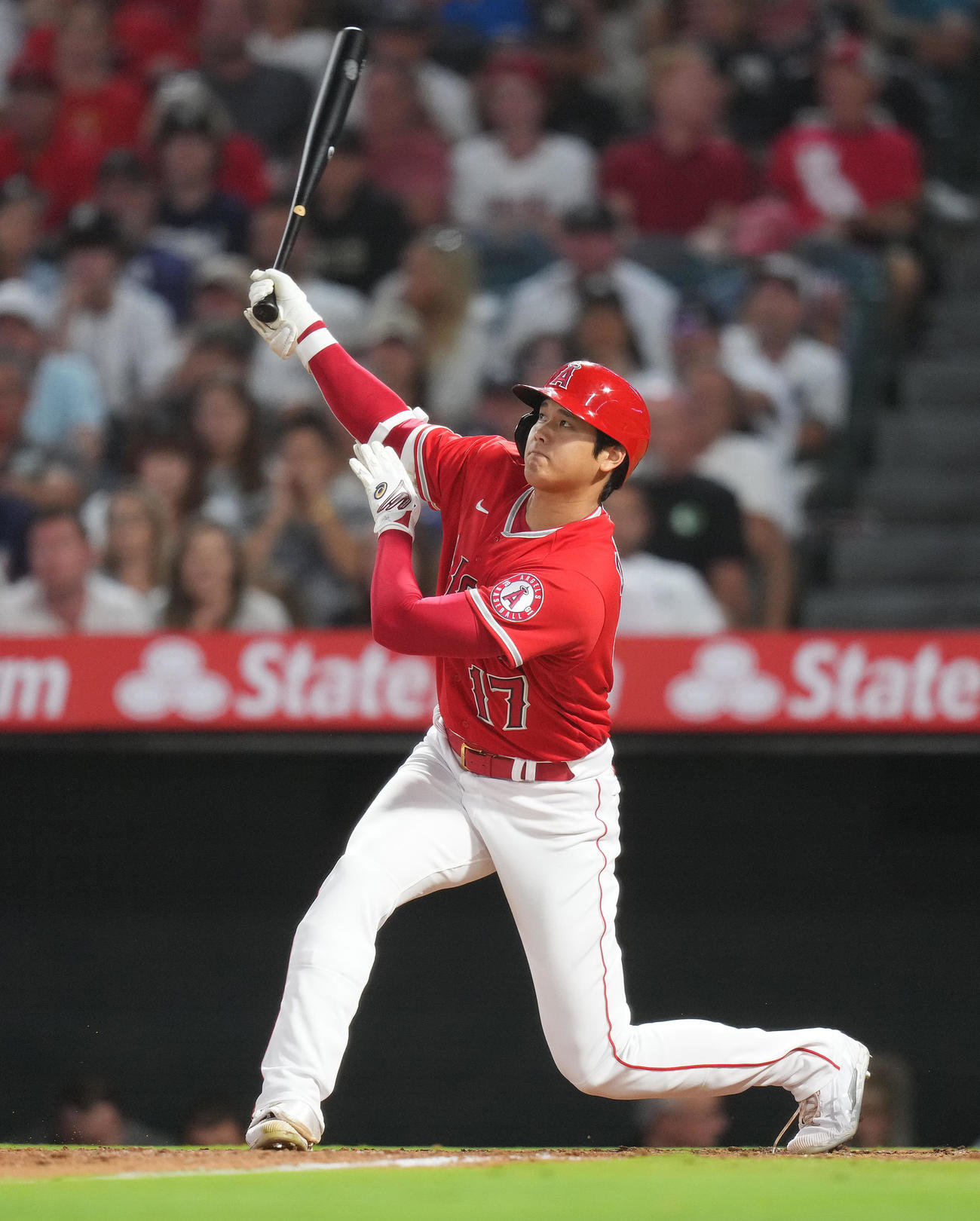 エンゼルス対ヤンキース　5回裏エンゼルス2死一塁、右越えに29号2点本塁打を放つ大谷（撮影・菅敏）