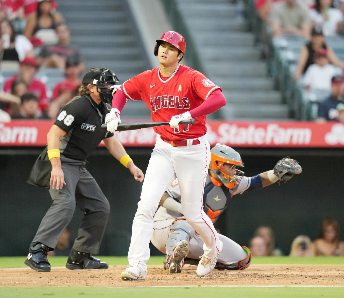 エンゼルス対アストロズ　1回裏エンゼルス1死一塁、四球を選ぶ大谷（撮影・菅敏）