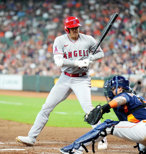 アストロズ対エンゼルス　7回表エンゼルス無死、四球を選ぶ大谷（撮影・菅敏）