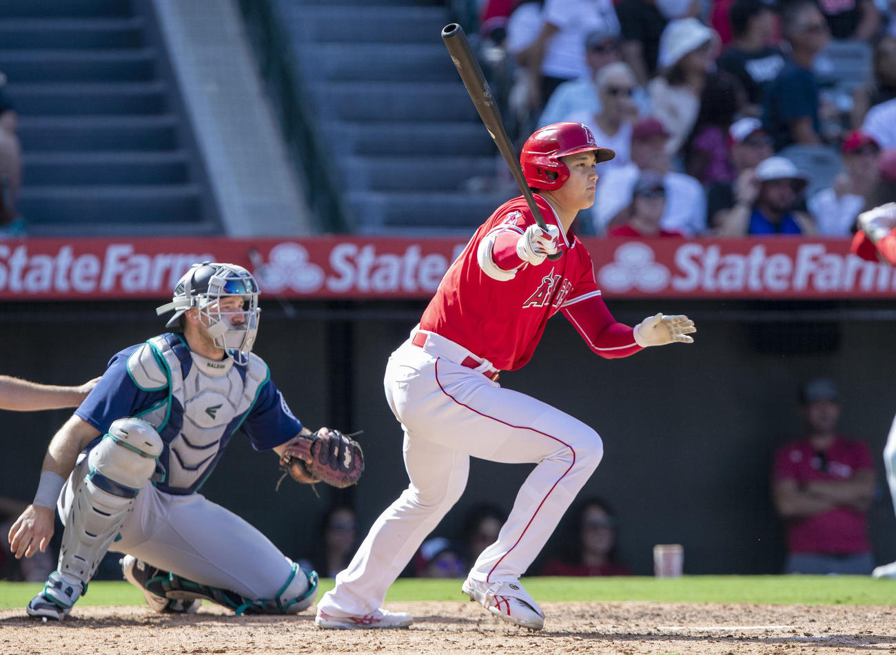 7回、遊ゴロに倒れた大谷（AP）