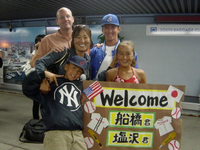 WBC日本代表に内定しているカージナルスのヌートバーの家族は、06年に高校日本代表の船橋悠、塩沢佑太の両選手をホームステイで受け入れた（母久美子さん提供）