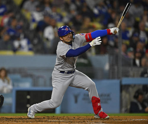 5回、空振り三振に倒れたカブス鈴木（ロイター）