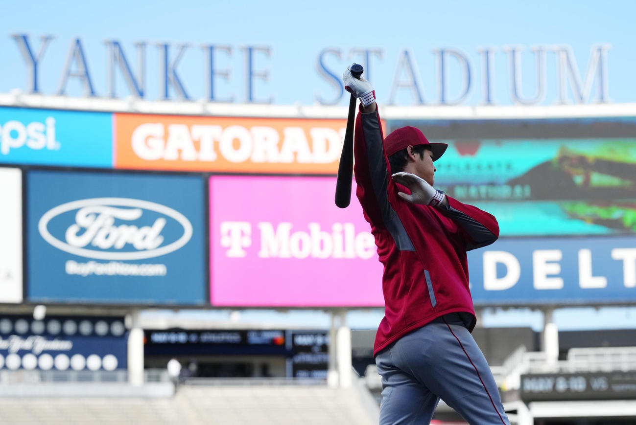 ヤンキース対エンゼルス　試合前、打撃練習をするエンゼルス大谷（撮影・菅敏）