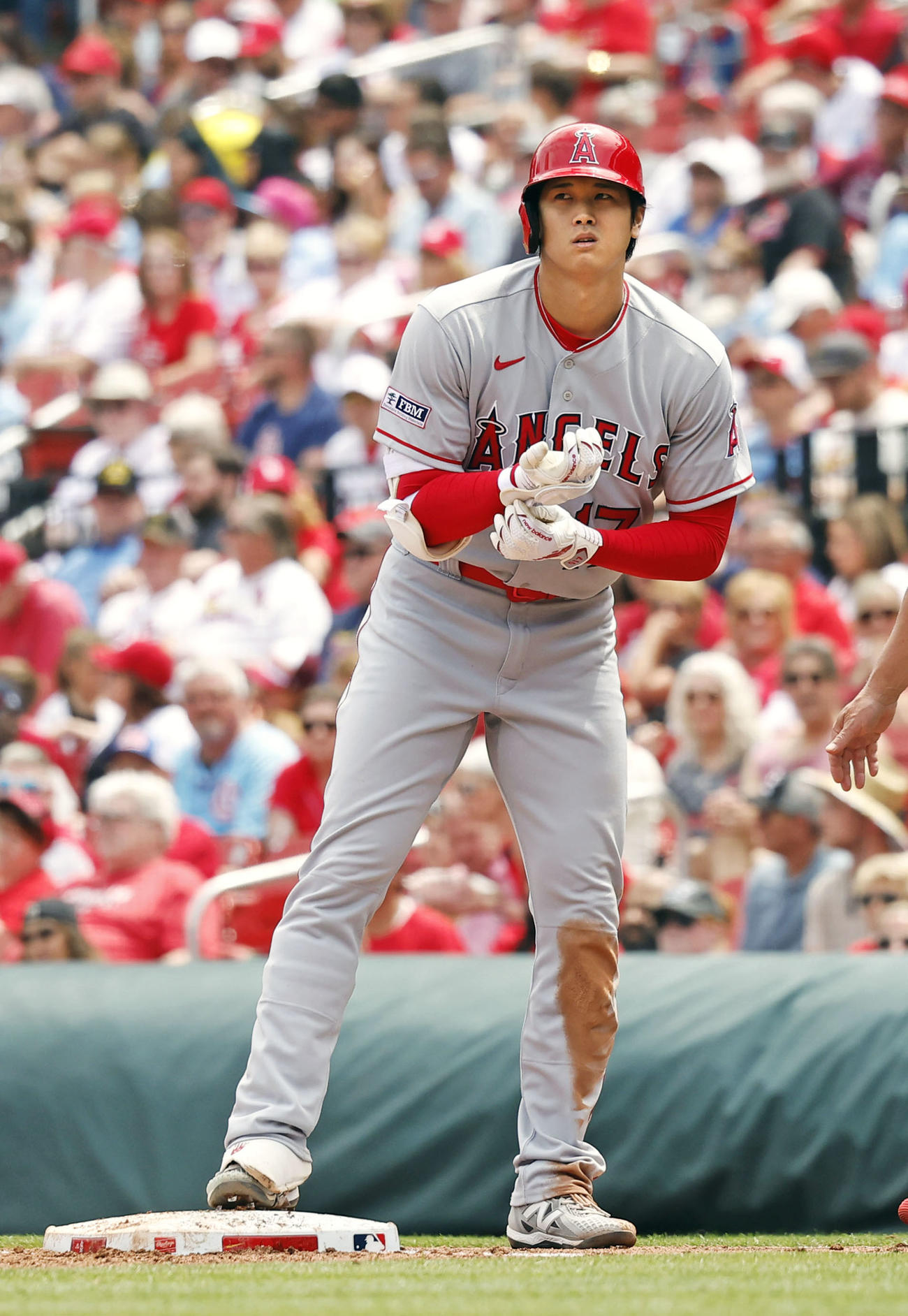 カージナルス戦の3回、右前打を放ったエンゼルス・大谷（共同）