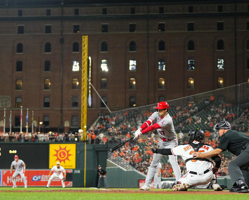 オリオールズ対エンゼルス　9回表エンゼルス2死一塁、左前打を放ち、サイクル安打達成を逃す大谷（撮影・菅敏）