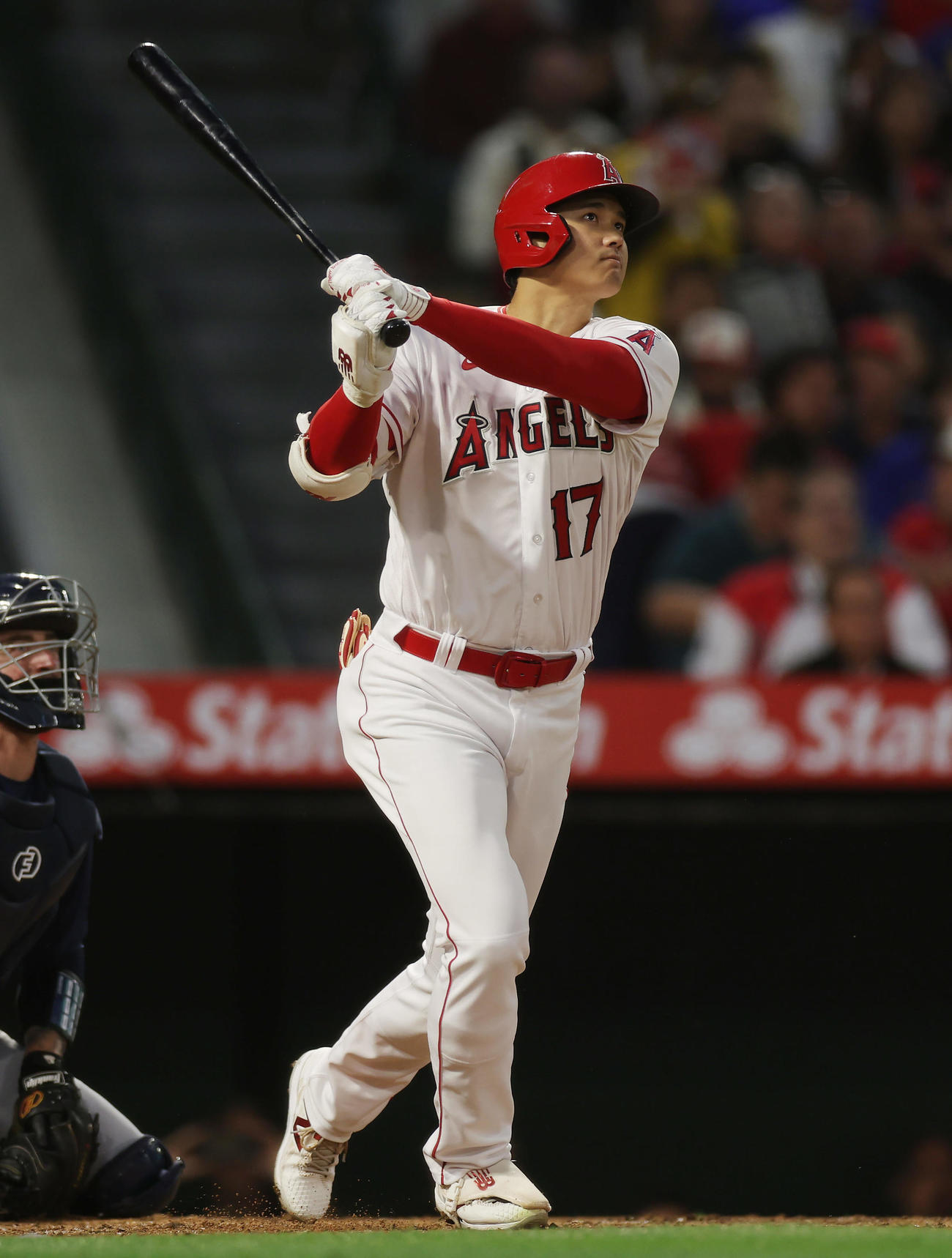 エンゼルス対マリナーズ　3回裏エンゼルス2死一塁、右越え2点本塁打を放つ大谷（撮影・前田充）