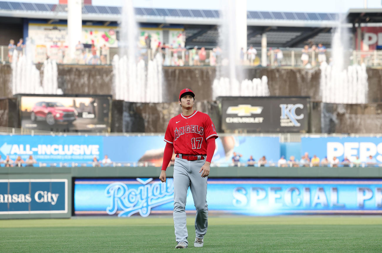 ロイヤルズ対エンゼルス　ロイヤルズ戦に臨むエンゼルス大谷（撮影・前田充）
