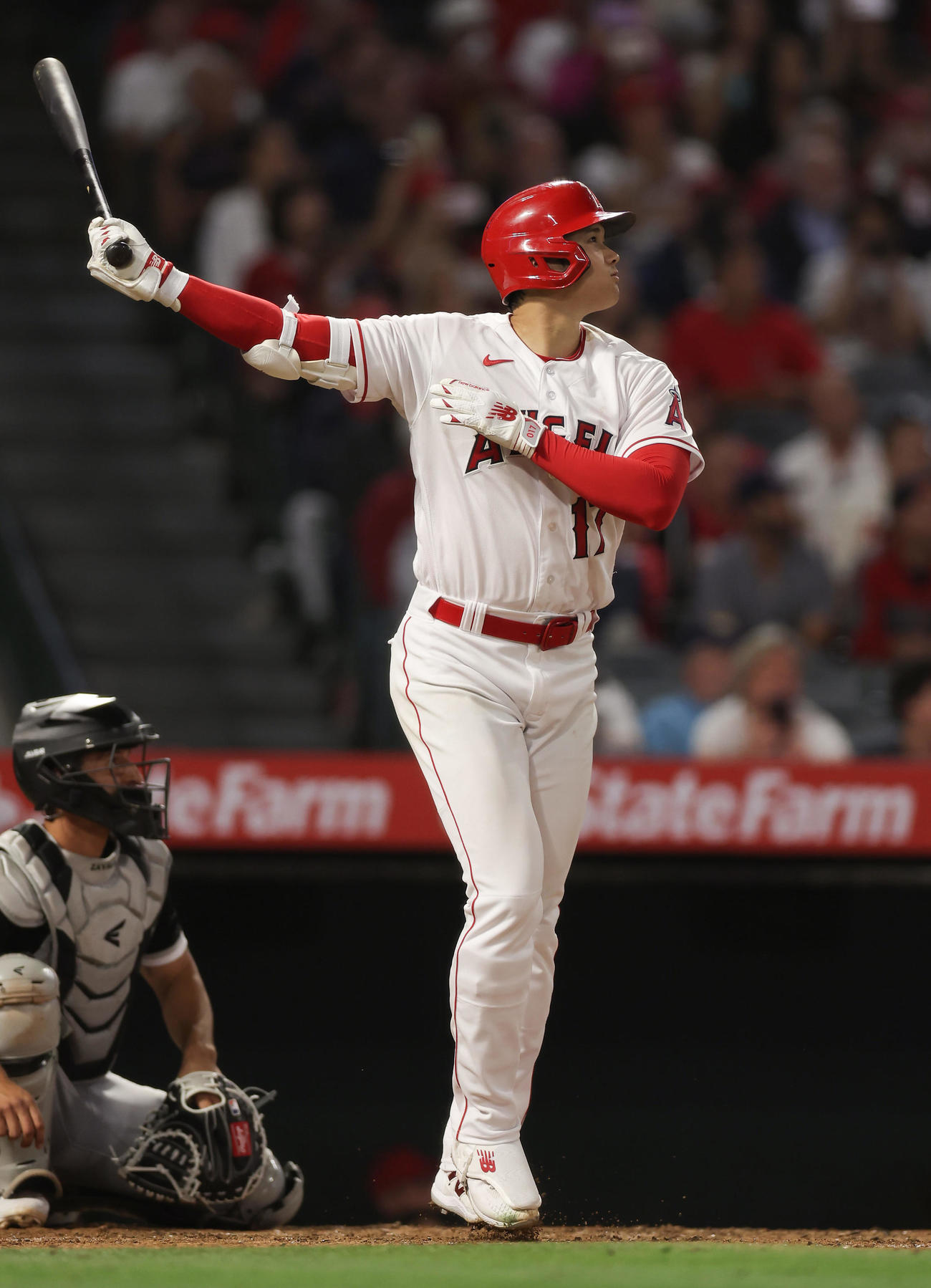 エンゼルス対ホワイトソックス　7回裏エンゼルス1死、左中間へ本塁打を放つ大谷（撮影・前田充）