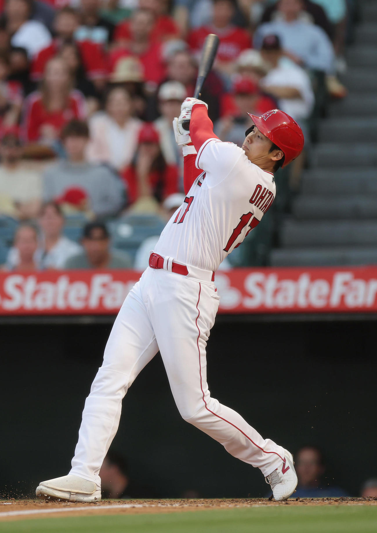 エンゼルス対ダイヤモンドバックス　3回裏エンゼルス1死一塁、一ゴロに倒れる大谷（撮影・前田充）