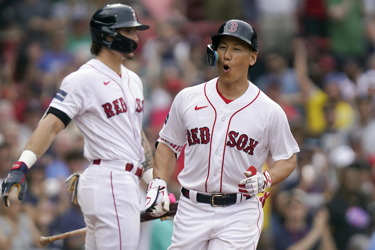8回、決勝の10号ソロを放ったレッドソックス吉田正尚（AP）