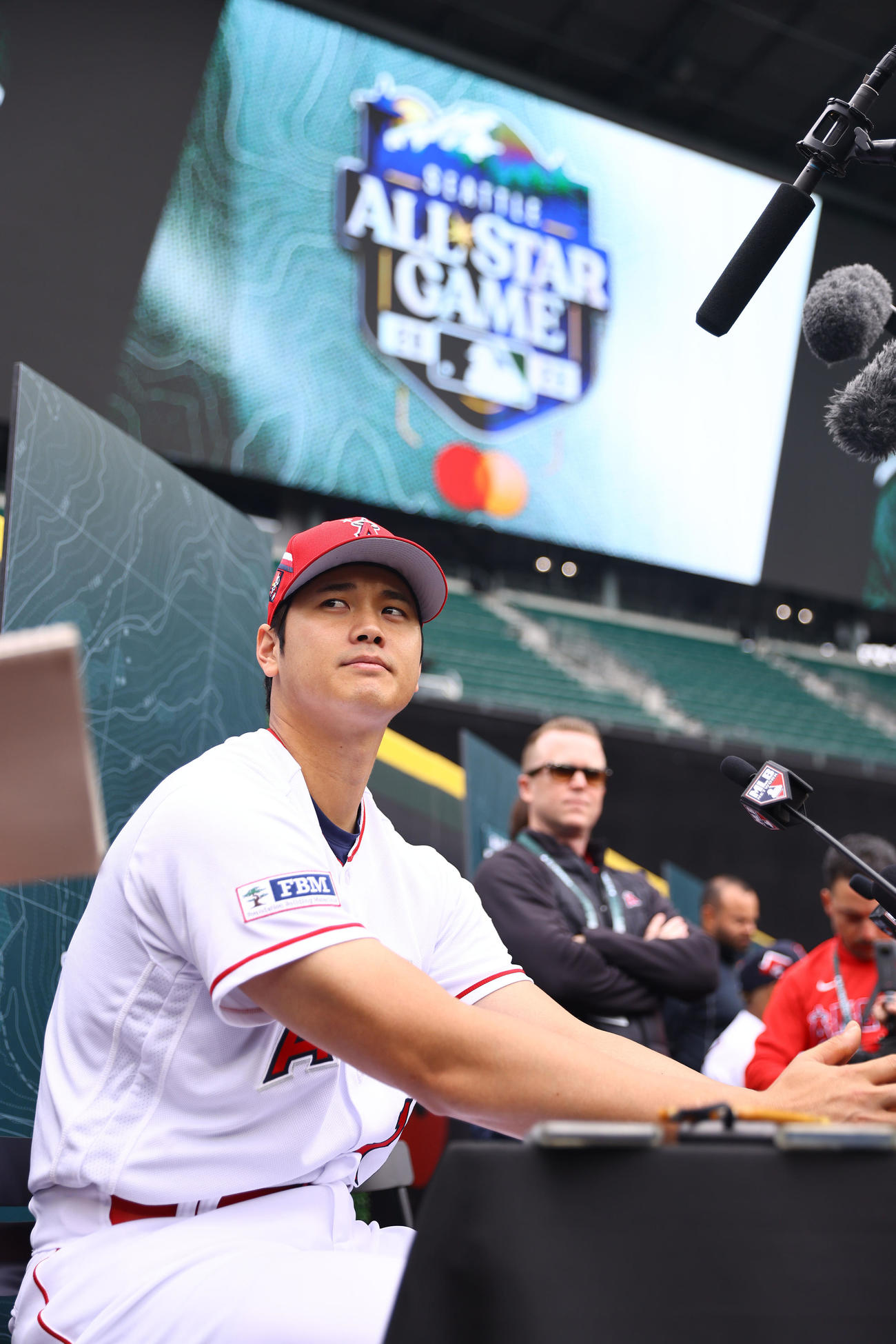 MLBオールスターゲームの前日会見に臨むエンゼルス大谷（撮影・垰建太）