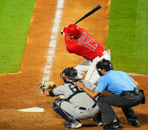 エンゼルス対ヤンキース　9回裏エンゼルス無死、空振り三振に倒れる大谷（撮影・垰建太）