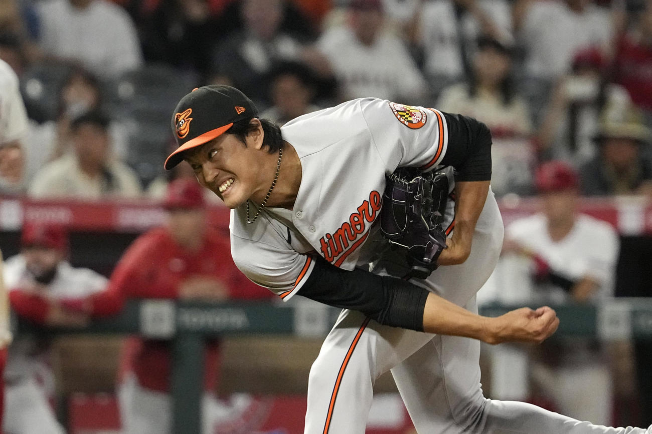 10回に登板し力投するオリオールズ藤浪（AP）