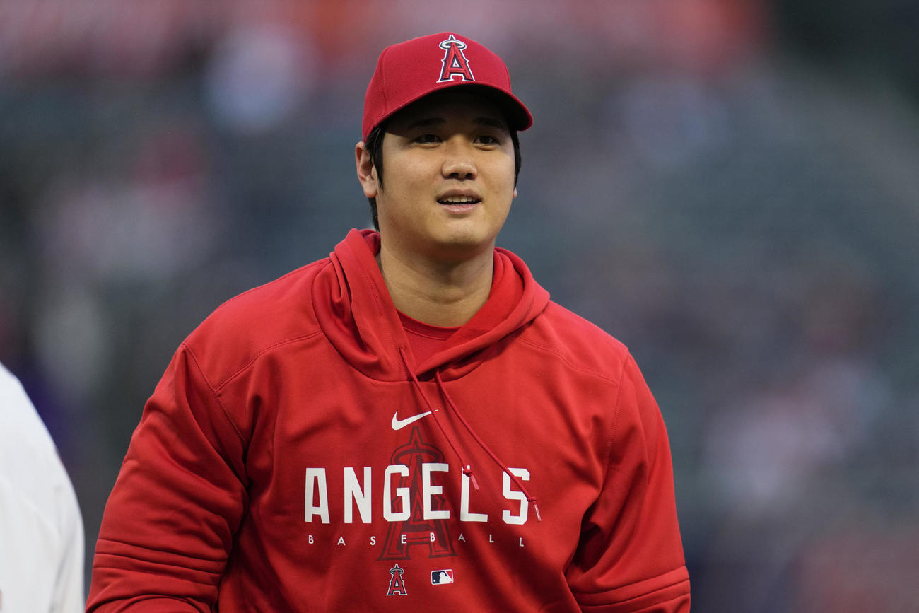 今季の球団MVPなどを表彰するセレモニーに参加した大谷（AP）