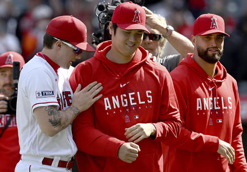 大谷翔平、日本人初の本塁打王！ 史上初2年連続「2桁勝利＆2桁
