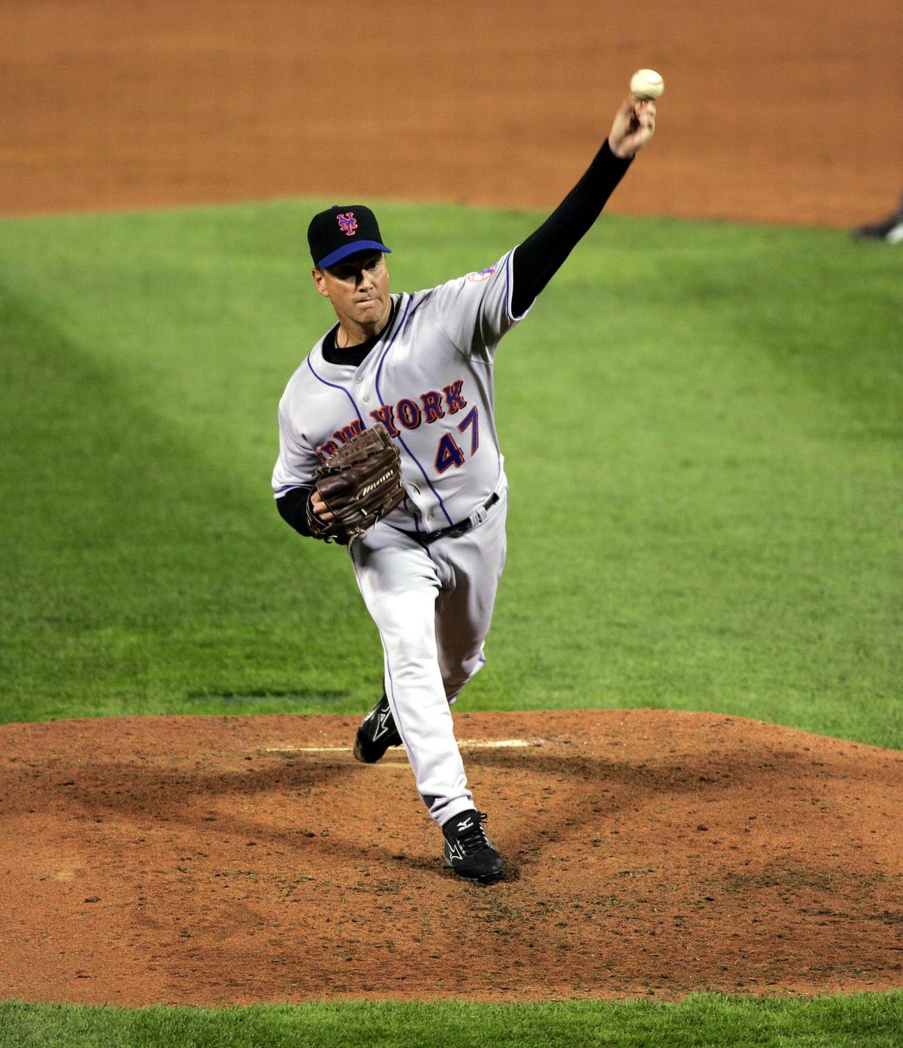 投球するトム・グラビン（07年4月撮影）