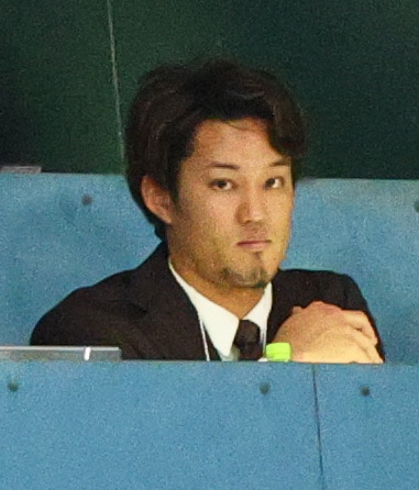 10月31日、古巣阪神の日本シリーズを観戦する藤浪晋太郎
