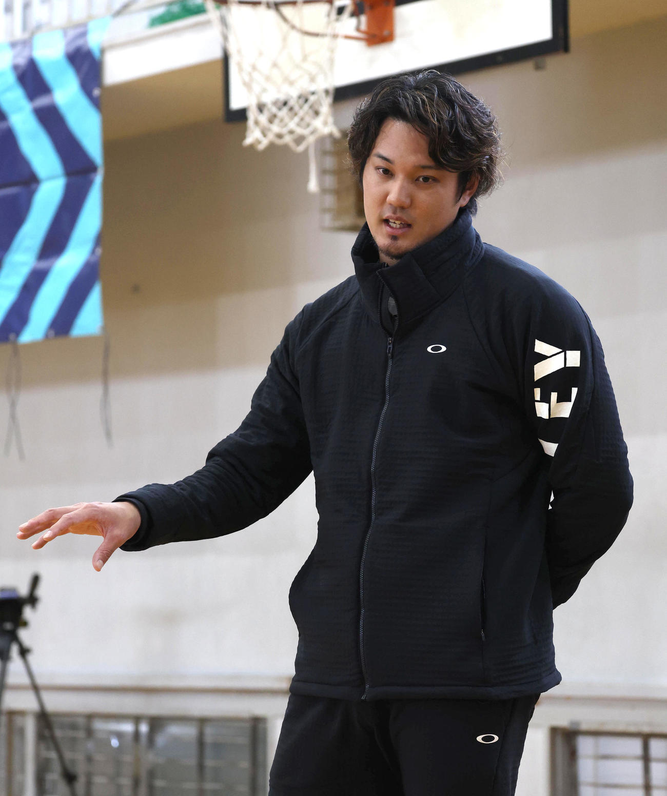 野球教室で質問に答える藤浪（撮影・白石智彦）