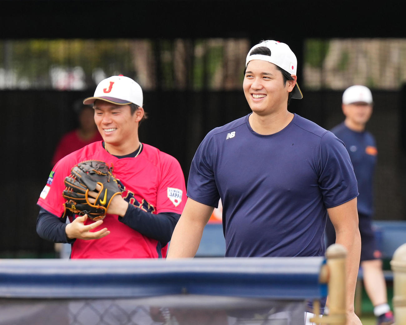 大谷翔平（右）と山本由伸（2023年3月撮影）