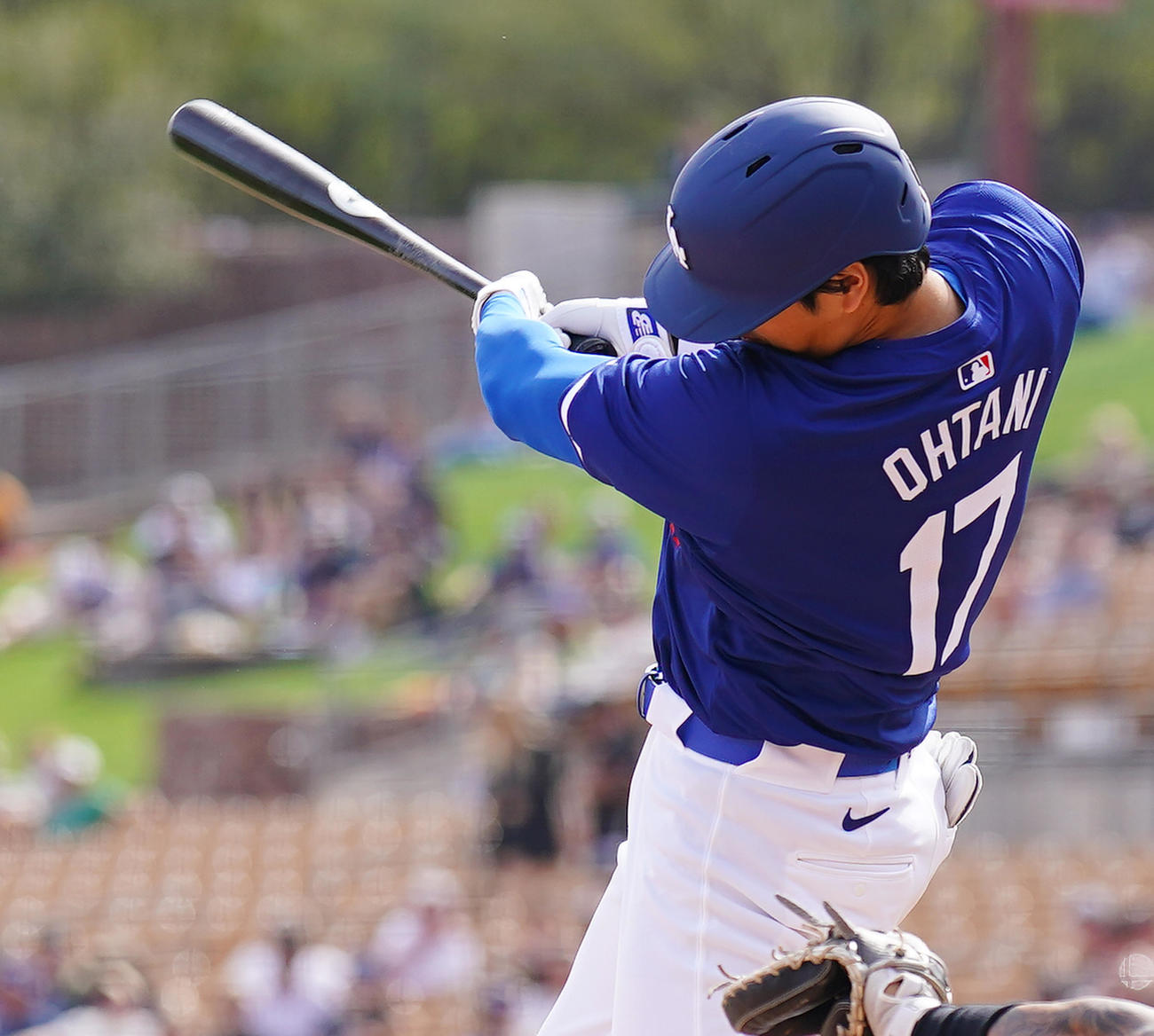 ドジャース対ホワイトソックス　5回裏ドジャース2死二塁、左越えに2点本塁打を放つドジャース大谷（撮影・菅敏）