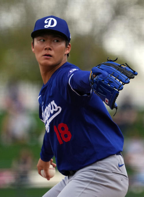 レンジャーズとのオープン戦に初登板したドジャース山本由伸（USA TODAY Sports＝ロイター）