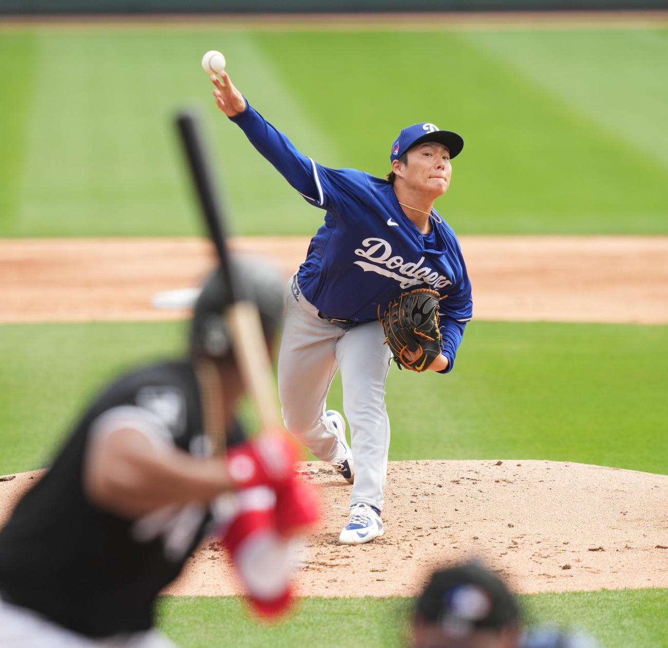 ホワイトソックスとのオープン戦に先発し力投するドジャース山本（撮影・菅敏）