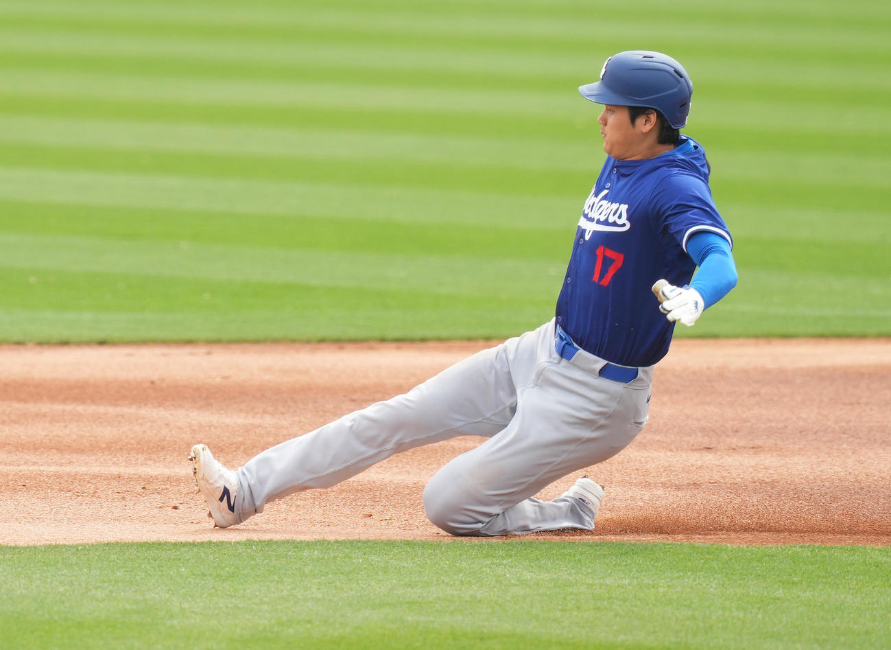 ホワイトソックス対ドジャース　1回表ドジャース無死一、二塁、フリーマンの犠飛で二塁に進む一塁走者大谷（撮影・菅敏）